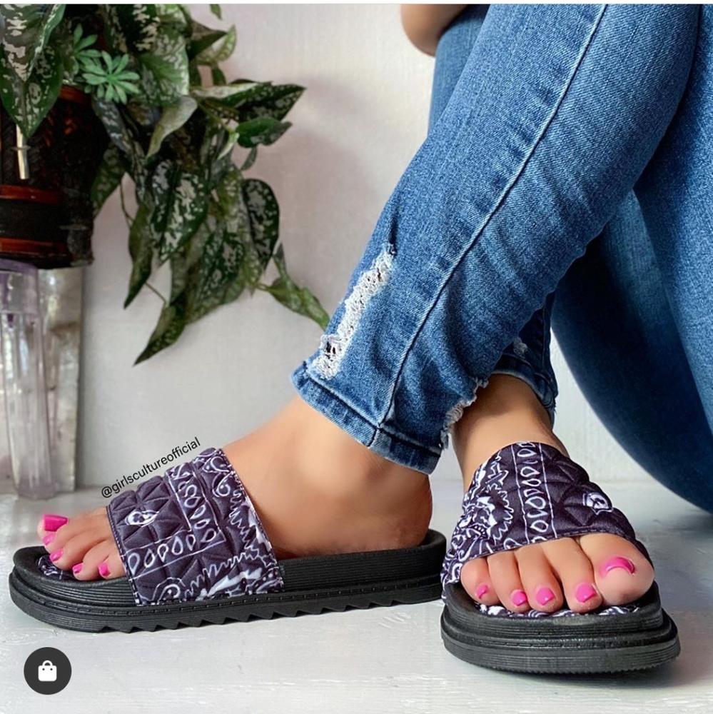 Black Paisley Bandana Slides Sandal